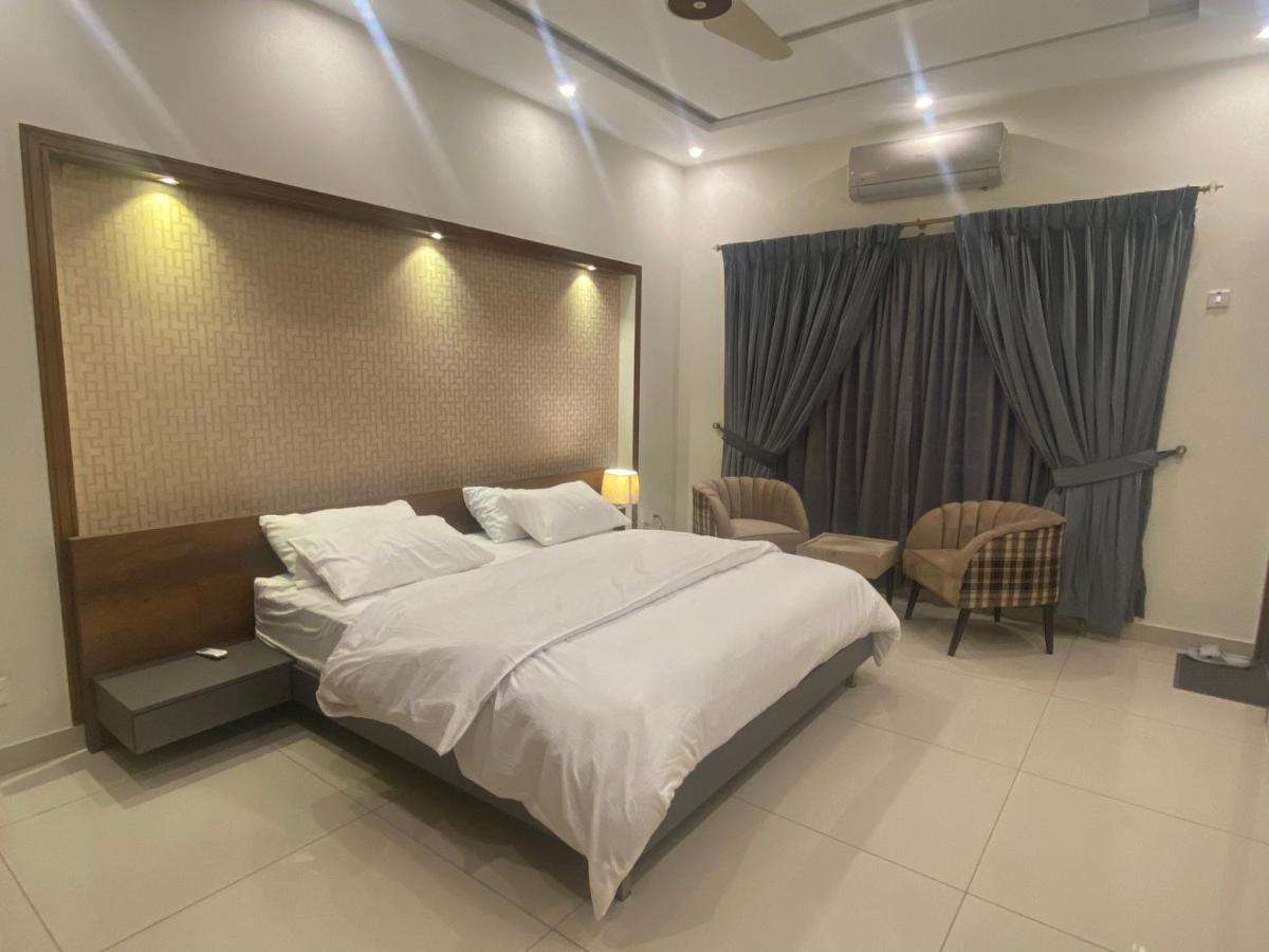 Luxury Guest House In Bahria Town Ravalpindi Kültér fotó
