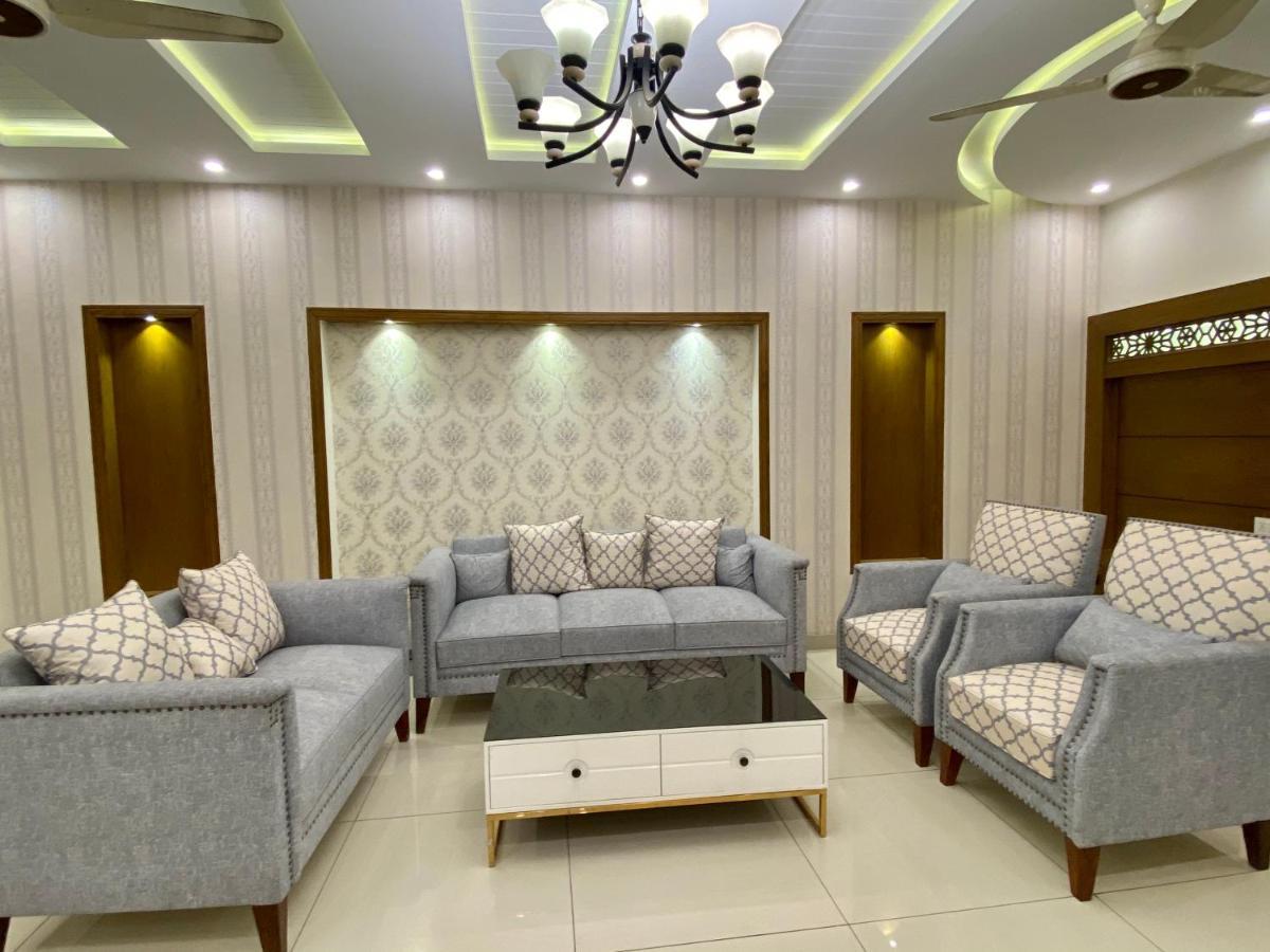 Luxury Guest House In Bahria Town Ravalpindi Kültér fotó