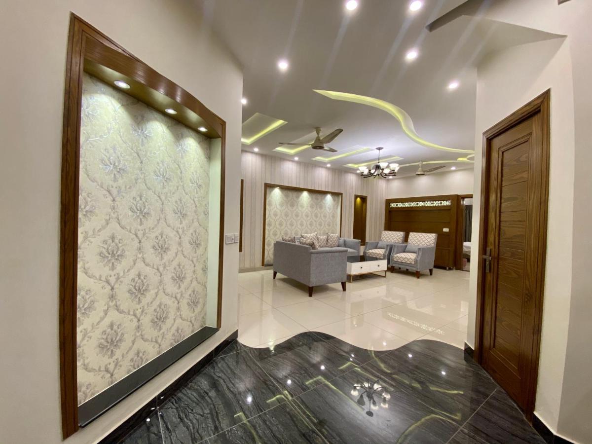Luxury Guest House In Bahria Town Ravalpindi Kültér fotó