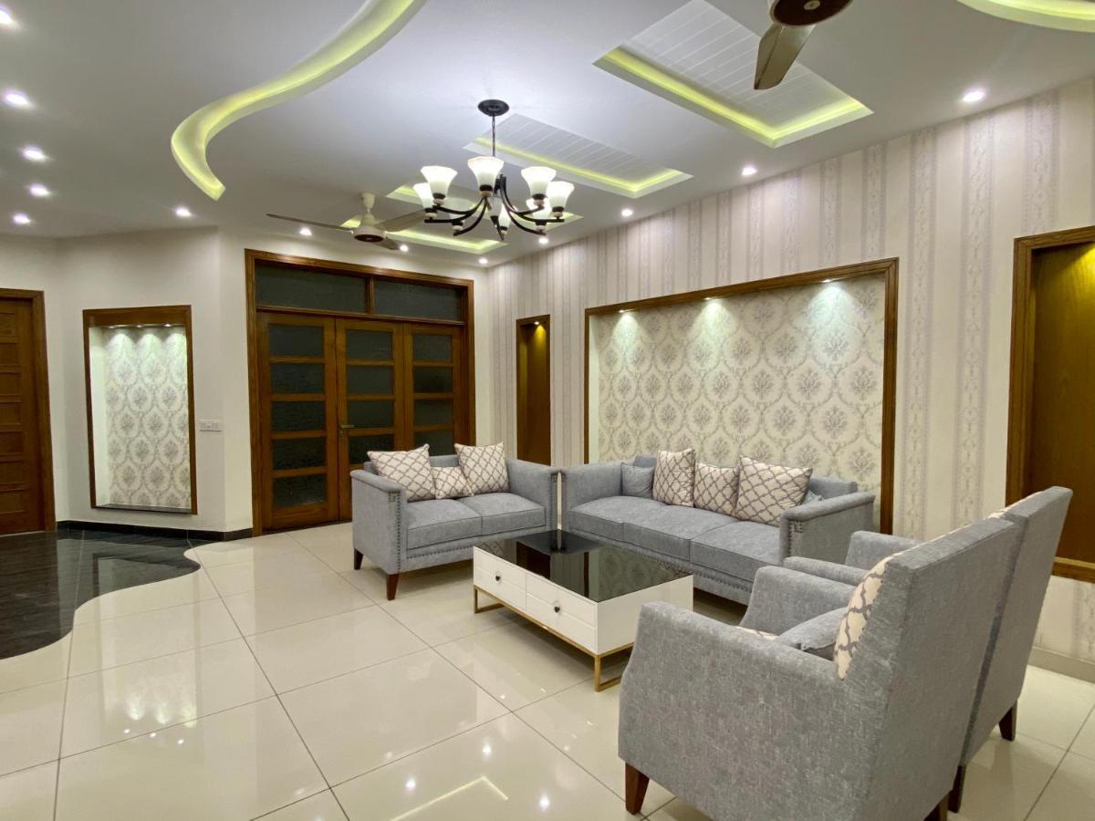 Luxury Guest House In Bahria Town Ravalpindi Kültér fotó