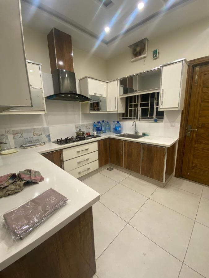 Luxury Guest House In Bahria Town Ravalpindi Kültér fotó