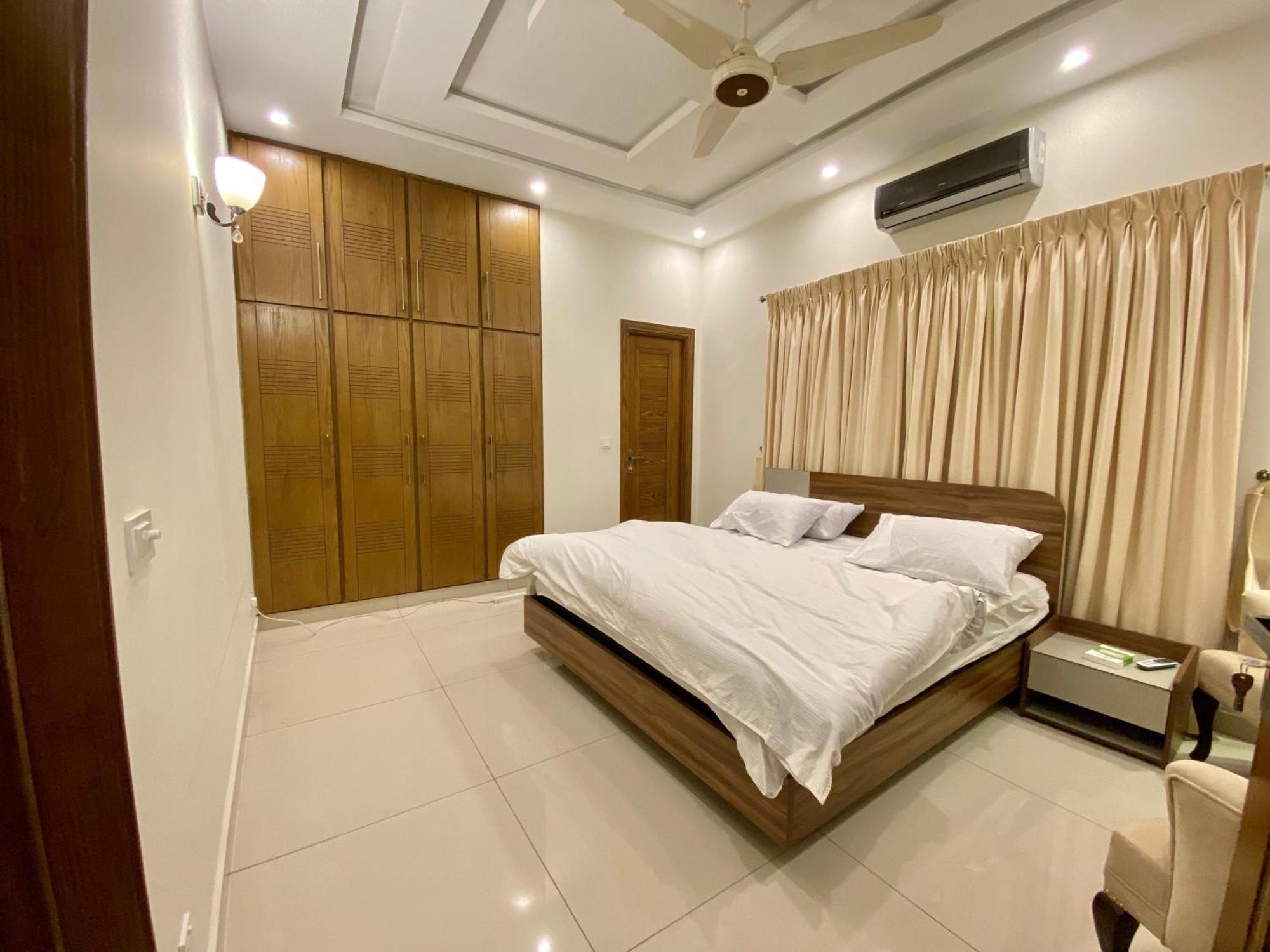 Luxury Guest House In Bahria Town Ravalpindi Kültér fotó